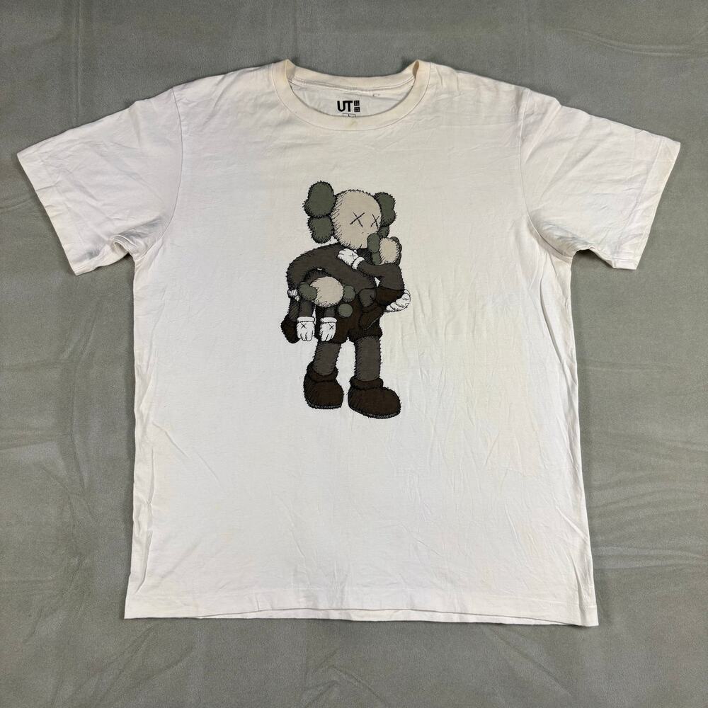 Uniqlo x‎ KAWS Clean Slate Graphic T-Shirt White Size L Mens Preowned